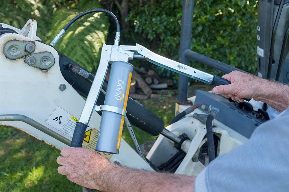 KAJO 2-Hand Grease Gun for 500g Screw Cartridges